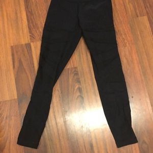Lululemon Wunder Under Mesh front Leggings